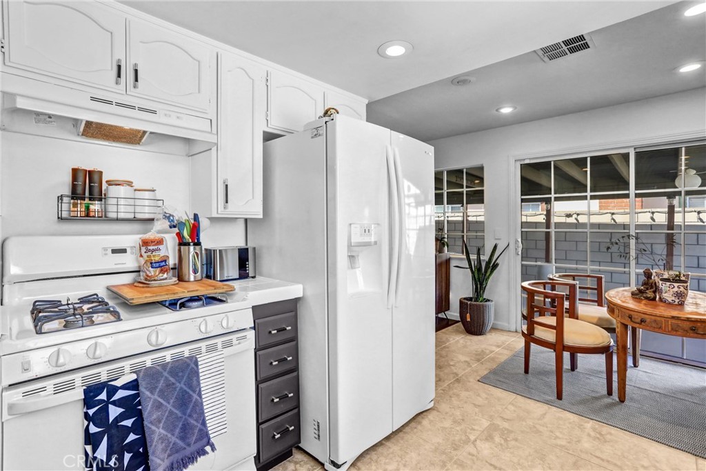 1072 Peaceful Property Photo 6