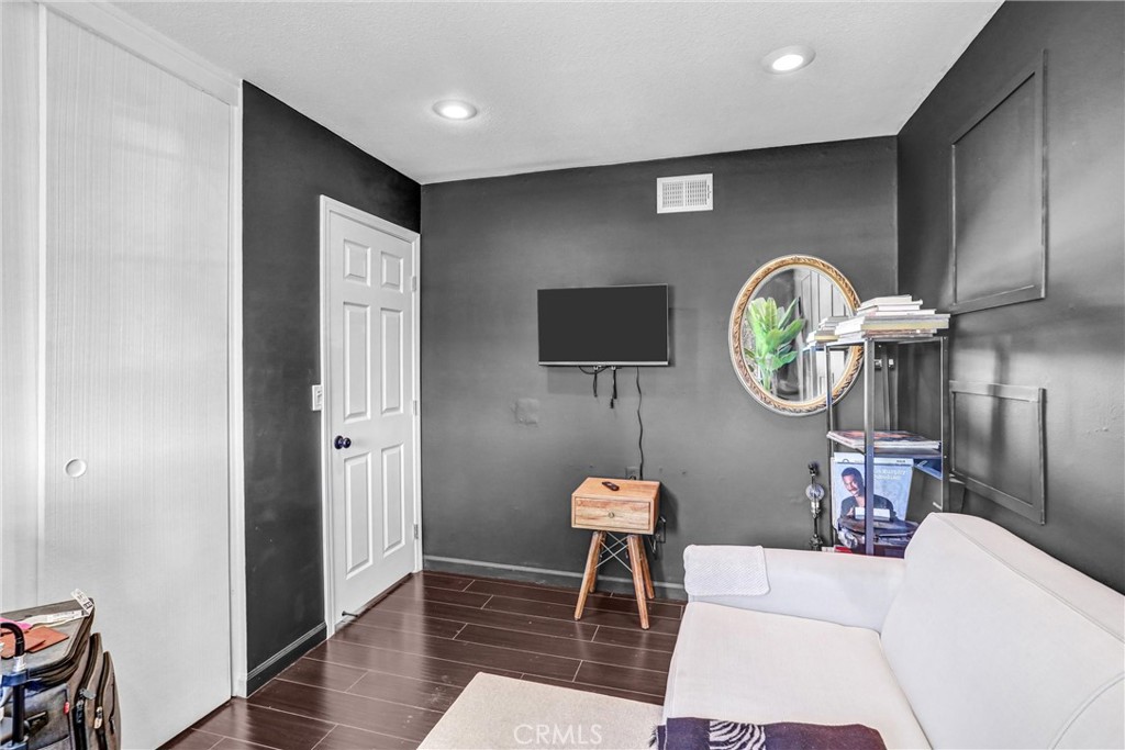 1072 Peaceful Property Photo 13