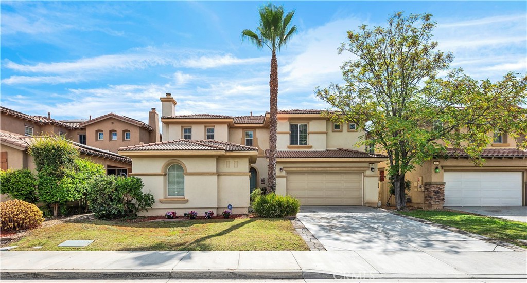 19 Plaza Lucerna Property Photo 4