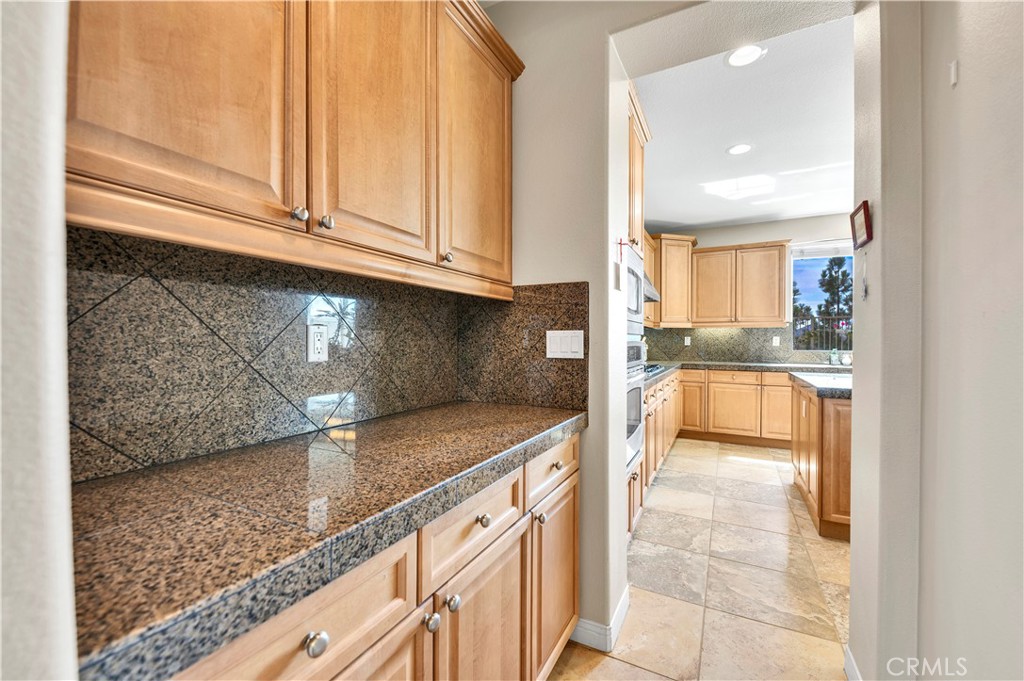 19 Plaza Lucerna Property Photo 7