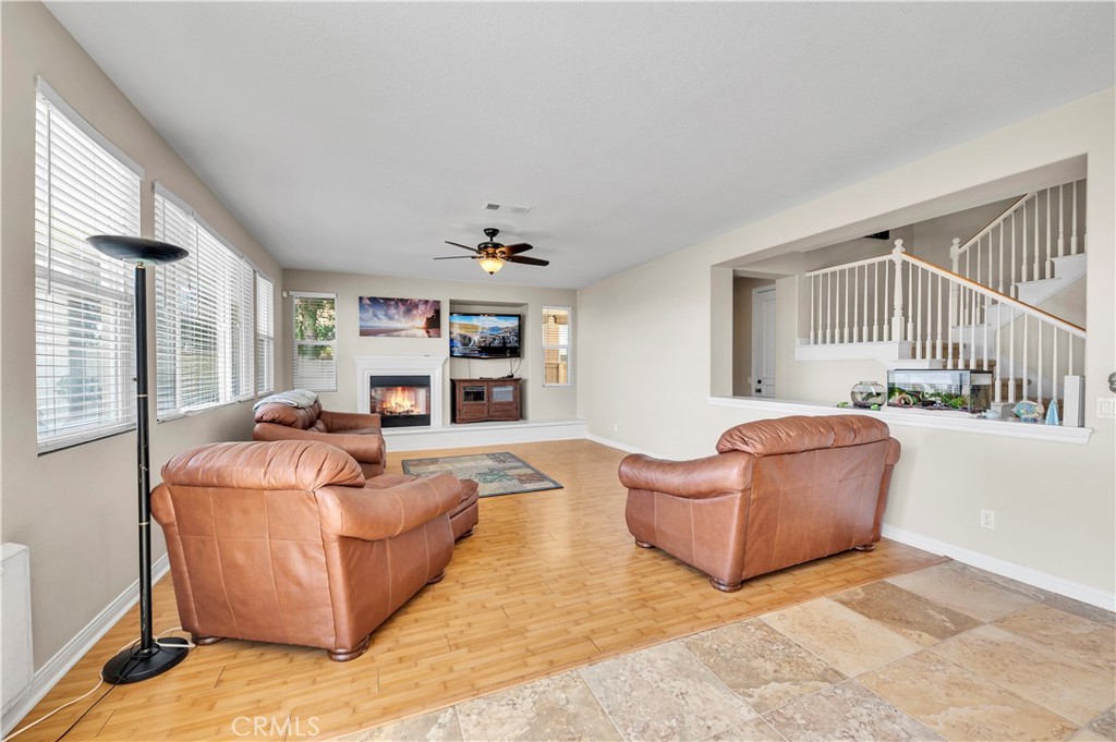 19 Plaza Lucerna Property Photo 10