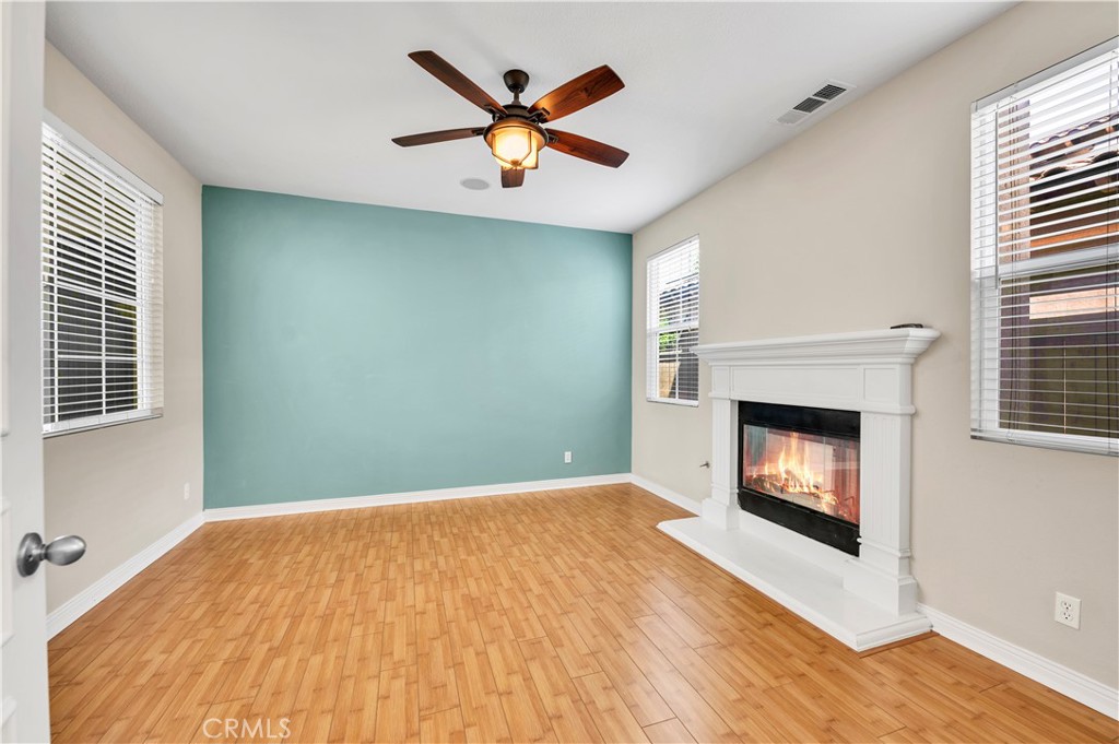 19 Plaza Lucerna Property Photo 11
