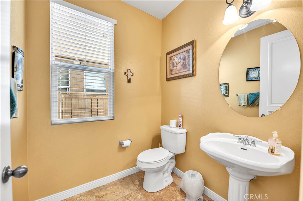 19 Plaza Lucerna Property Photo 12