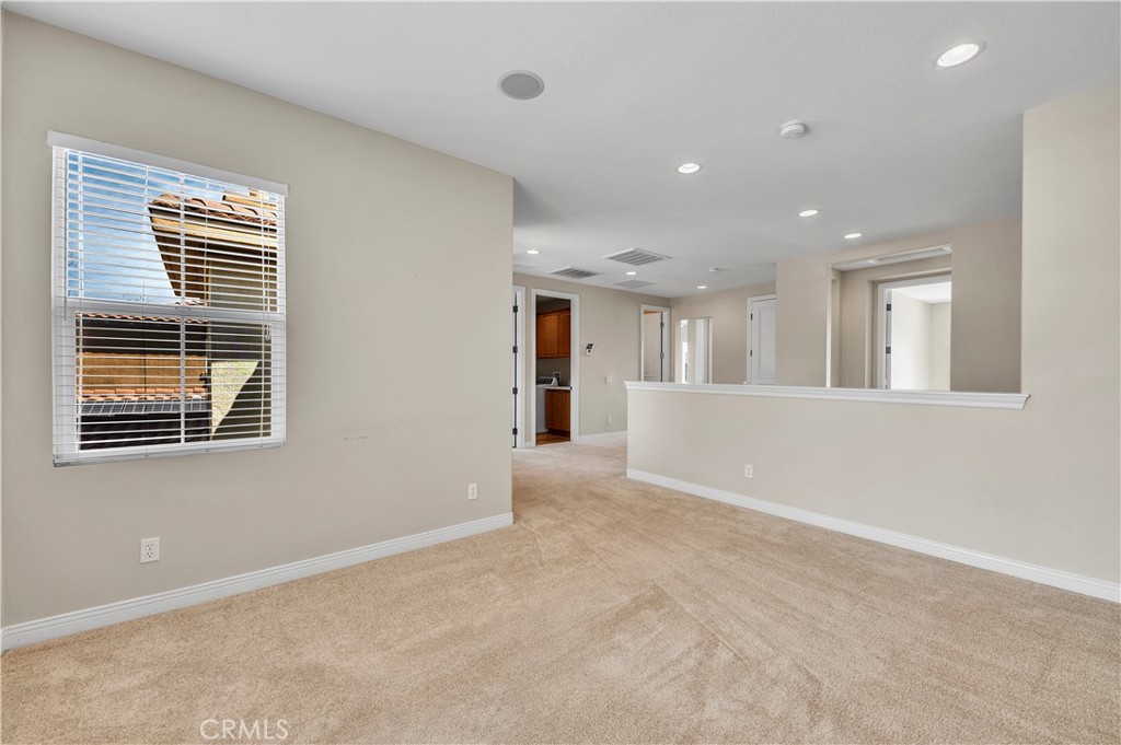 19 Plaza Lucerna Property Photo 16