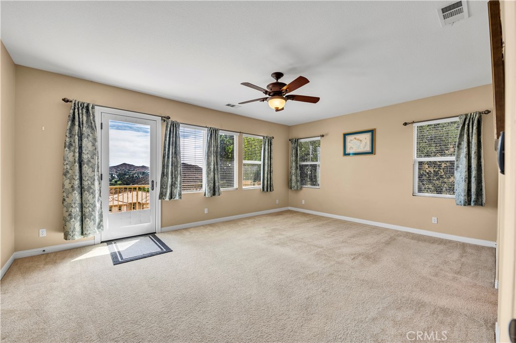 19 Plaza Lucerna Property Photo 17