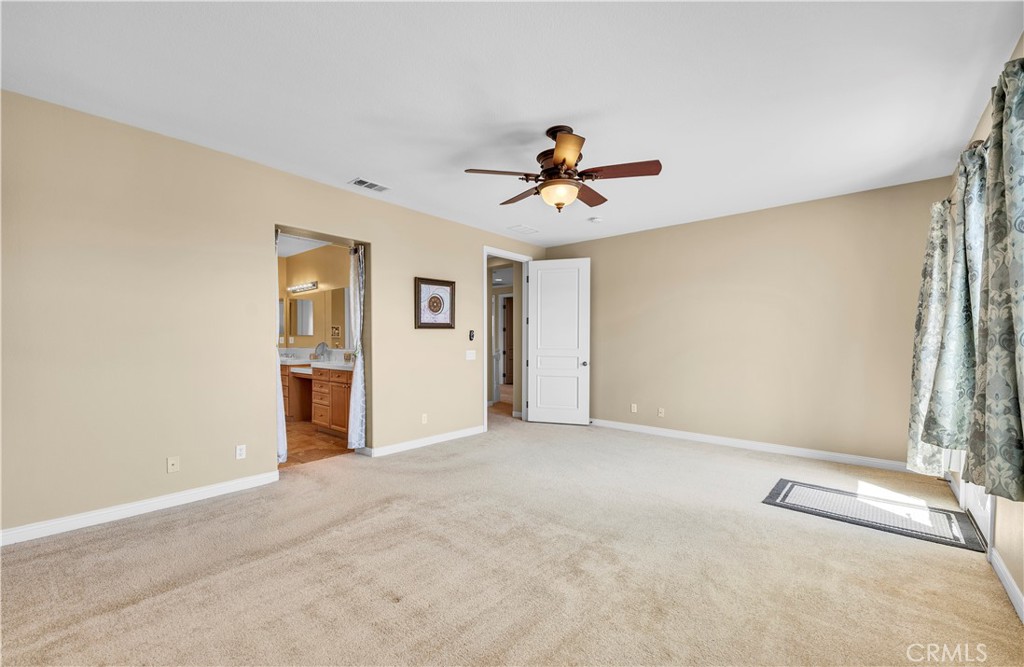19 Plaza Lucerna Property Photo 18