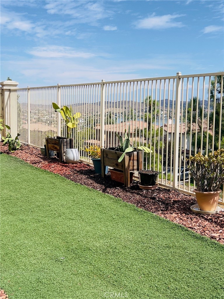 19 Plaza Lucerna Property Photo 30