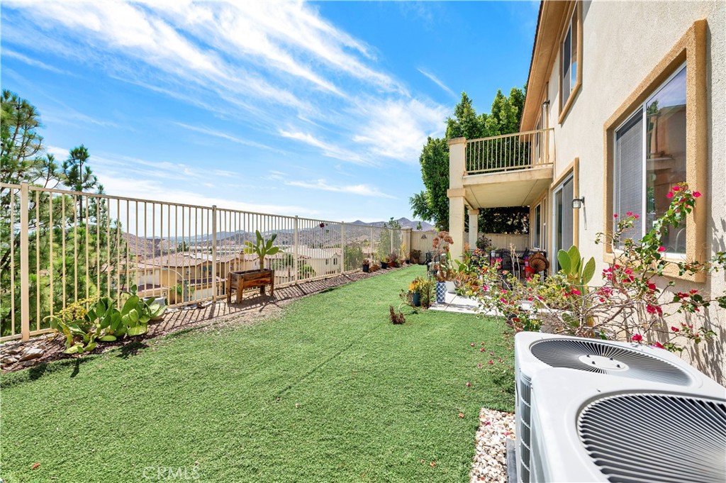 19 Plaza Lucerna Property Photo 32