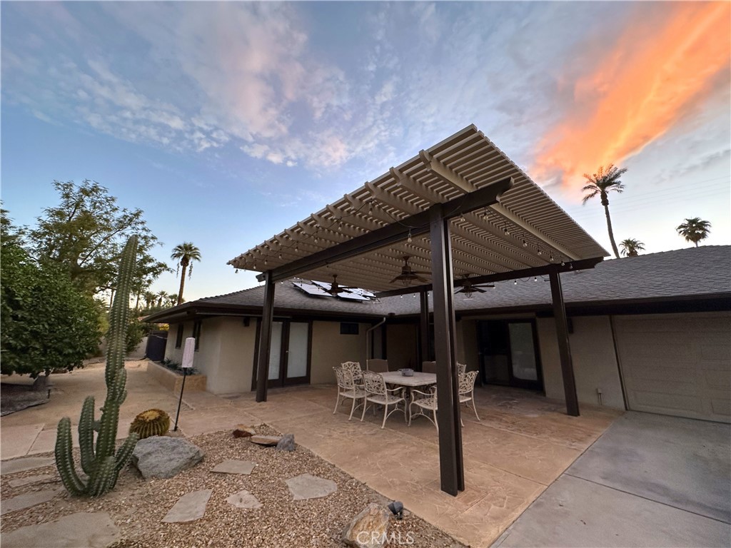 46560 Cameo Palms Property Photo 5