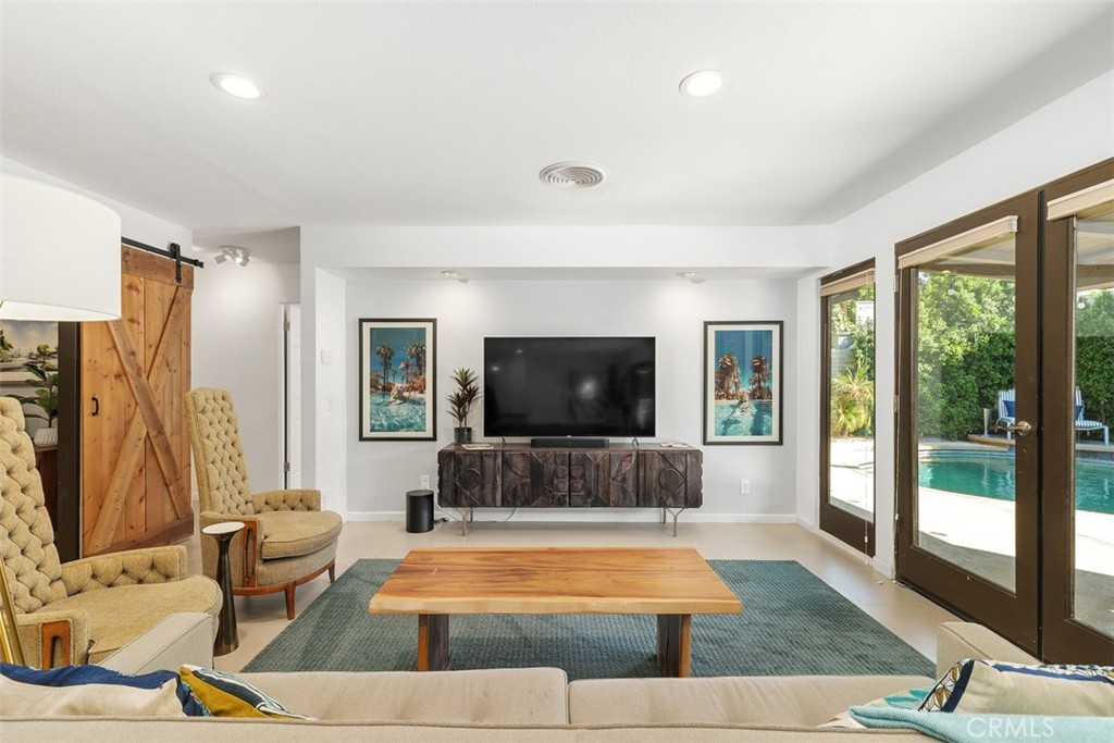 46560 Cameo Palms Property Photo 11