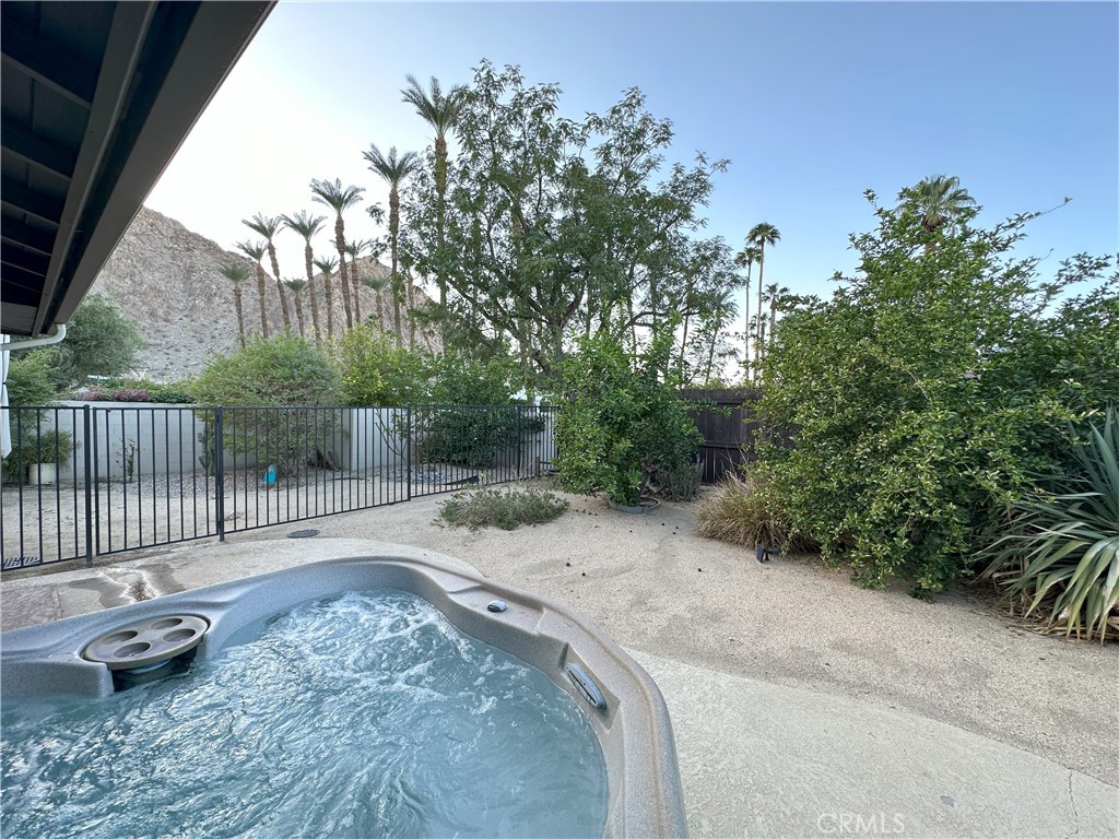 46560 Cameo Palms Property Photo 23