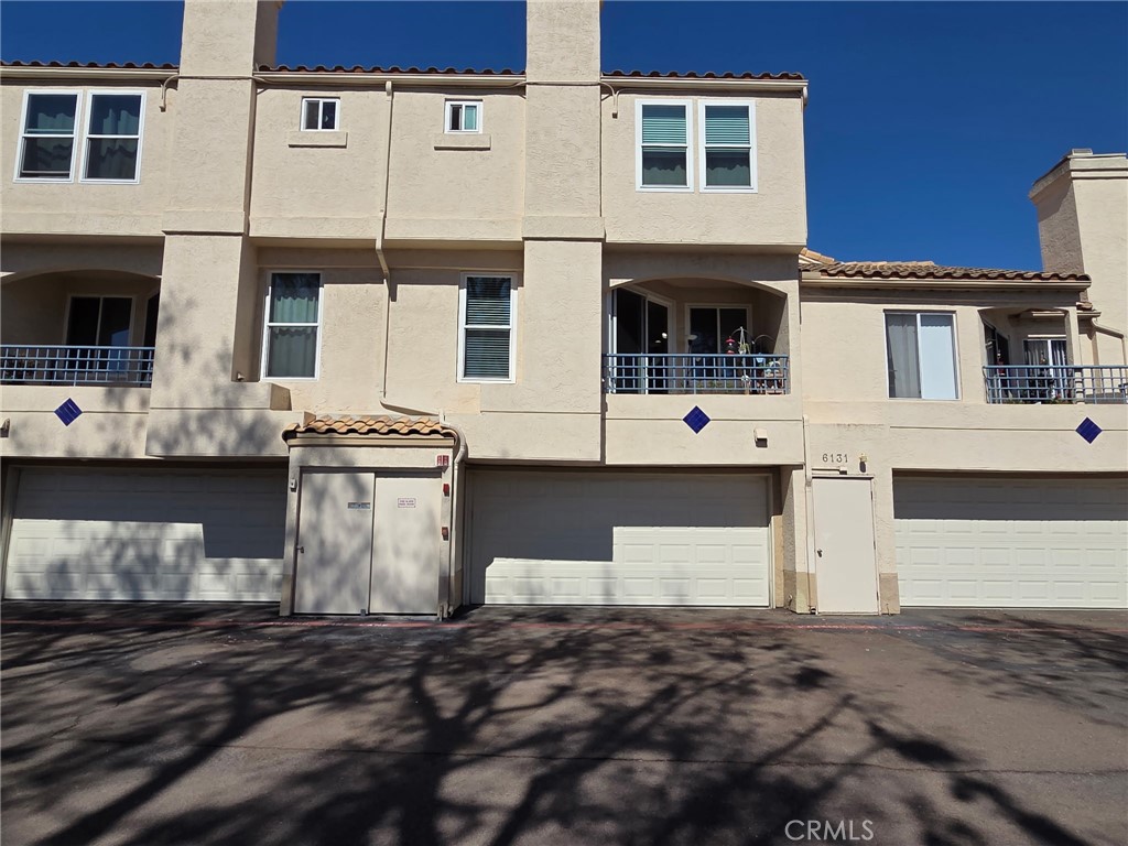 6131 Calle Mariselda 104 Property Photo 1