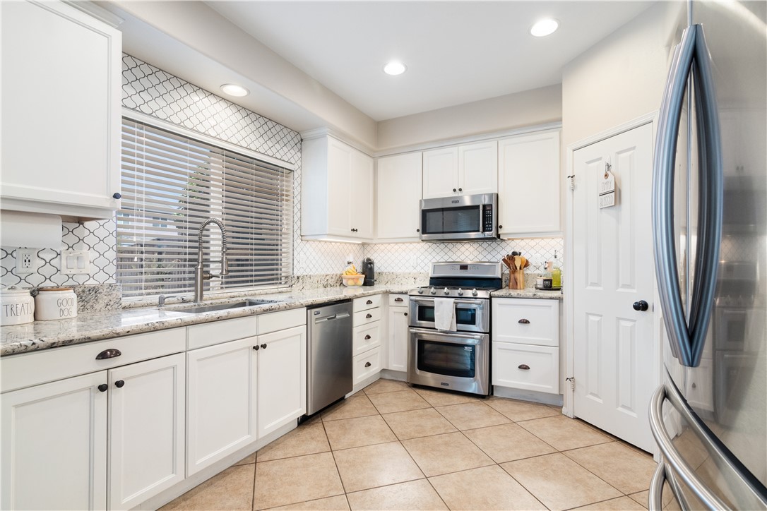 33611 Delphinium Lane Property Photo 12