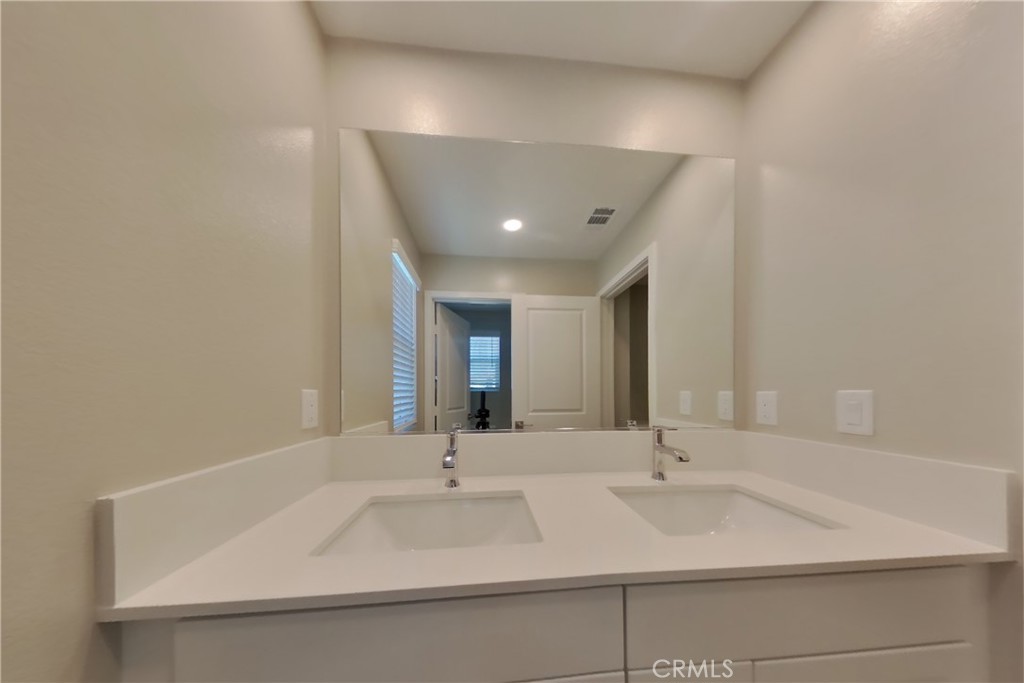 29420 Caribbean Pine Way Property Photo 14
