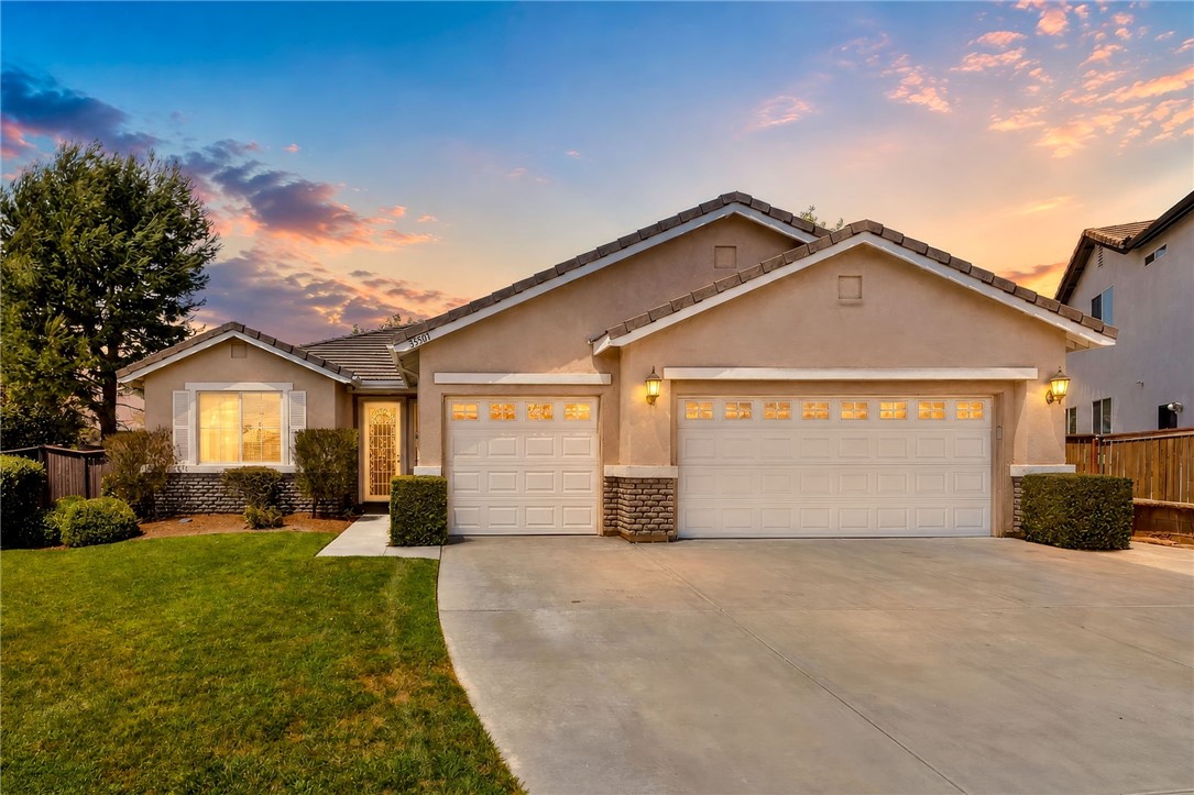 35503 Parkwood Court Property Photo 1