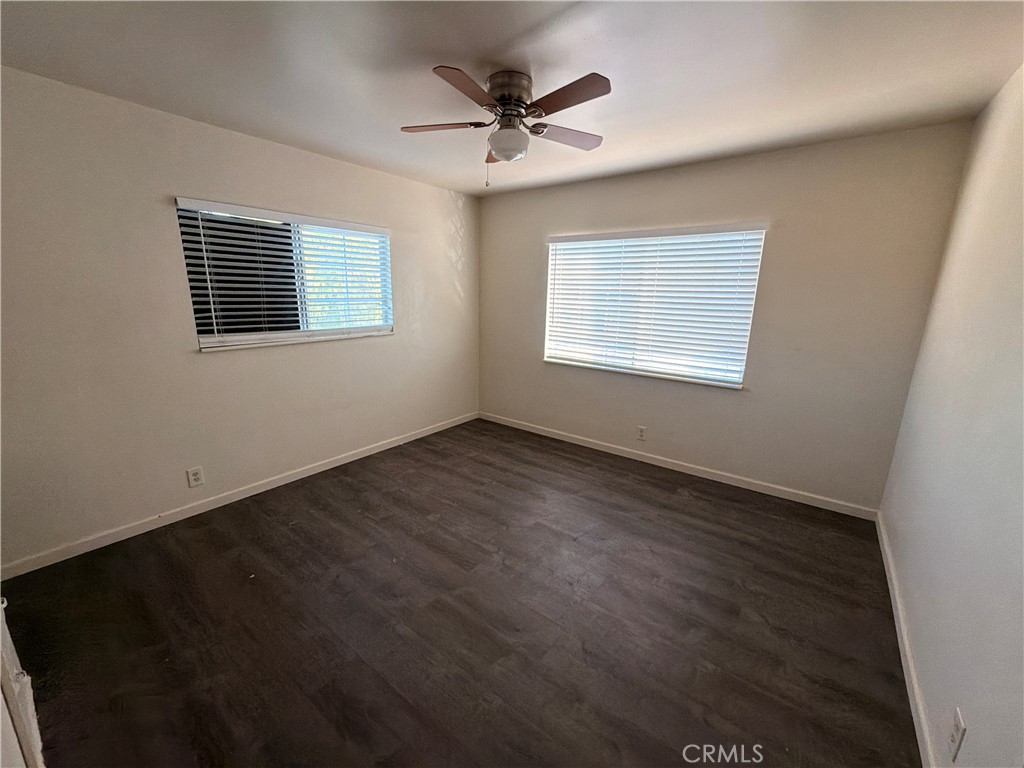 114 N Lewis Property Photo 7