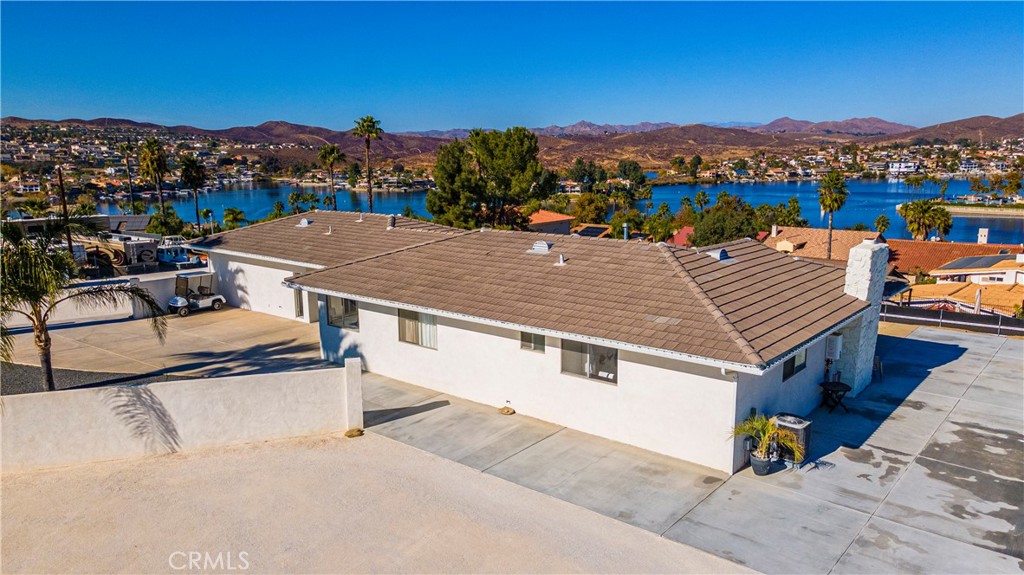 22475 Loch Lomond Drive Property Photo 6