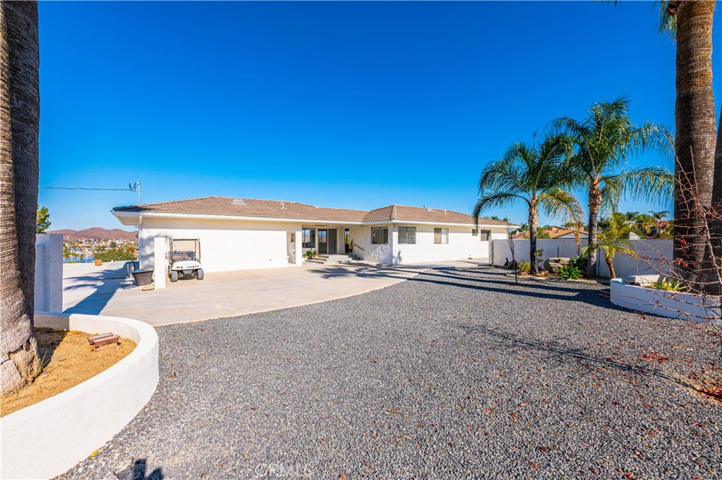 22475 Loch Lomond Drive Property Photo 12