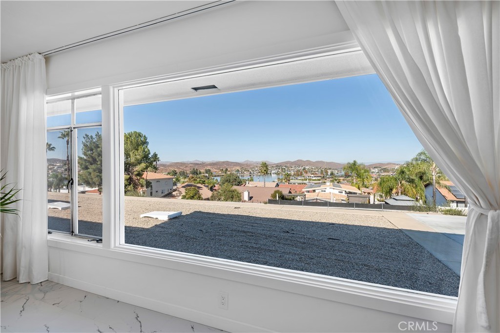 22475 Loch Lomond Drive Property Photo 26