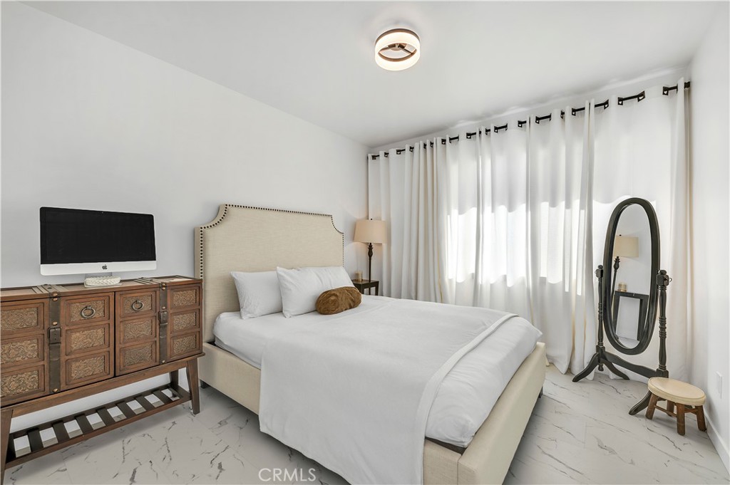 22475 Loch Lomond Drive Property Photo 28