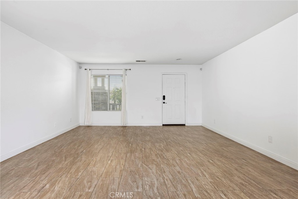 31959 Botany Court Property Photo 5