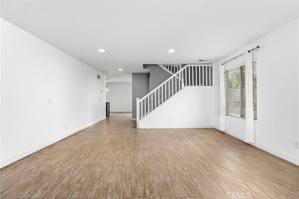 31959 Botany Court Property Photo 6