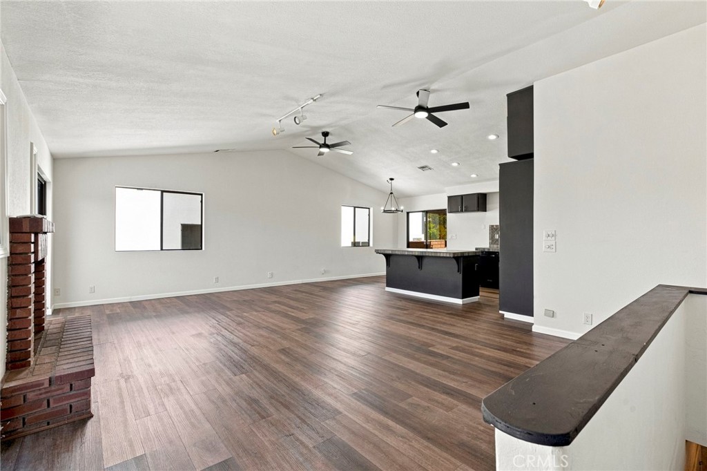 28850 Vacation Property Photo 4