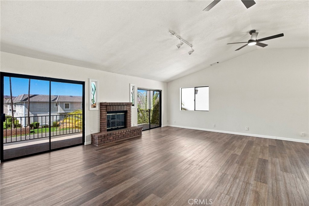 28850 Vacation Property Photo 5