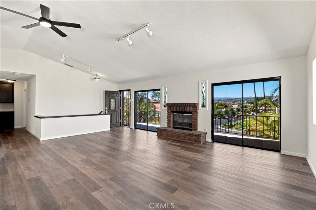 28850 Vacation Property Photo 6