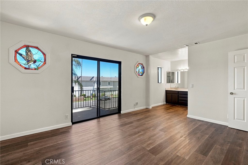 28850 Vacation Property Photo 12