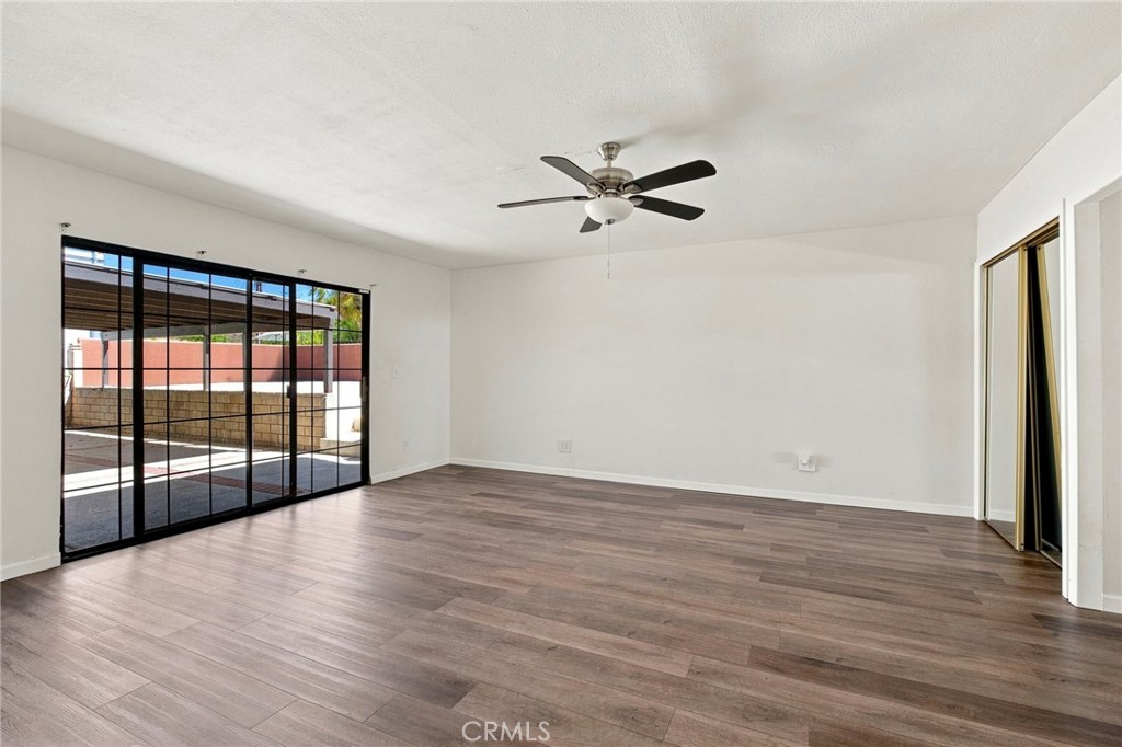 28850 Vacation Property Photo 15