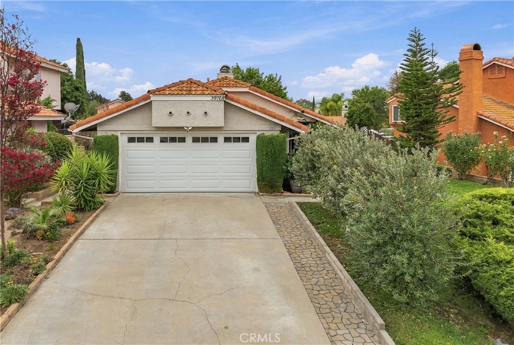 39768 Oak Cliff Property Photo 1