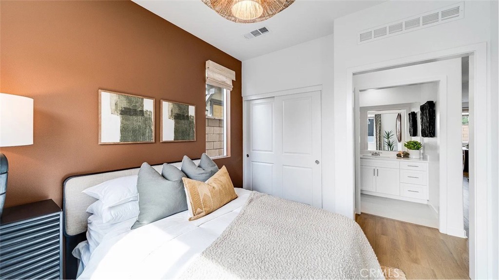 3263 Floral Paseo Property Photo 11