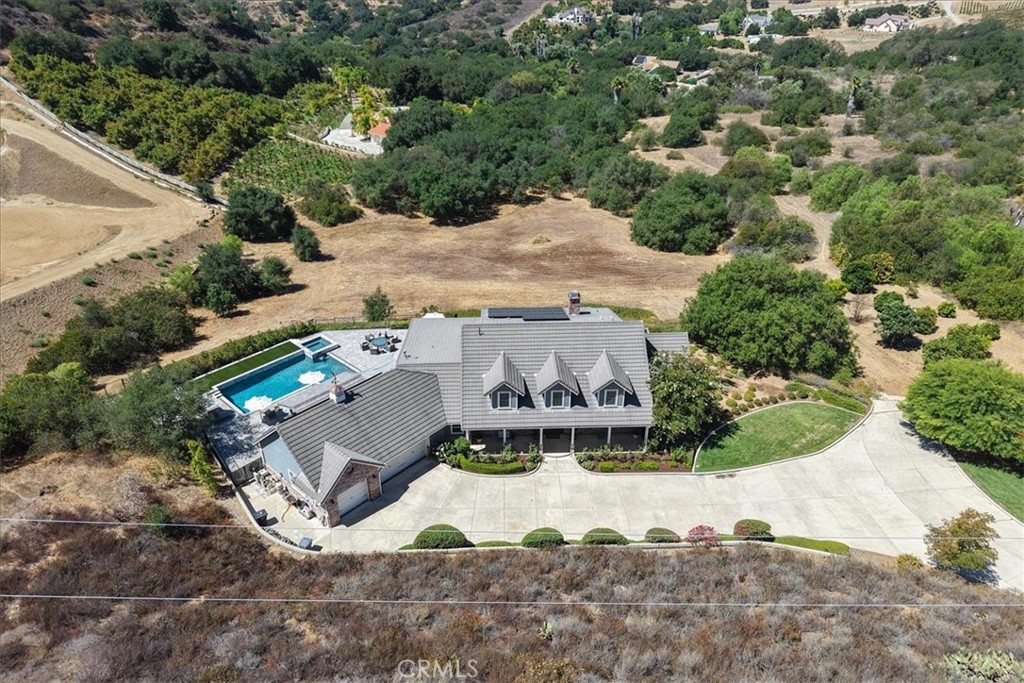45091 Calle Cuesta Property Photo 5