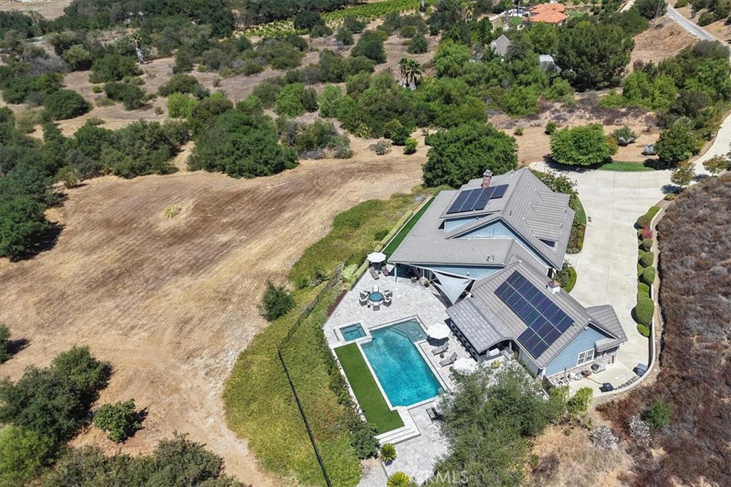 45091 Calle Cuesta Property Photo 9