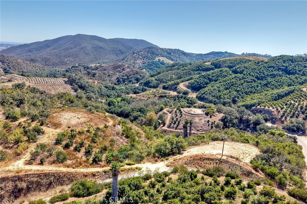 1 Via De Los Robles Property Photo 1
