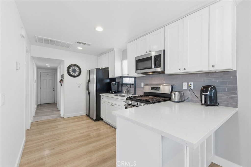 1252 D Property Photo 11