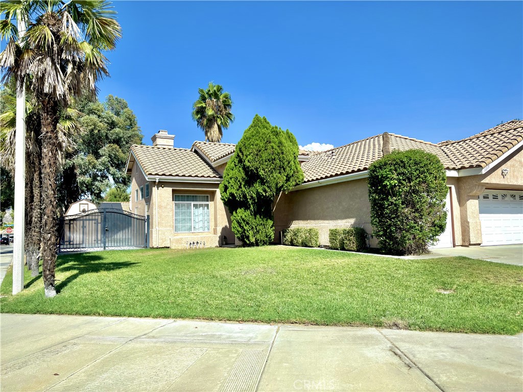 1217 Avenida Roundelay Property Photo 1