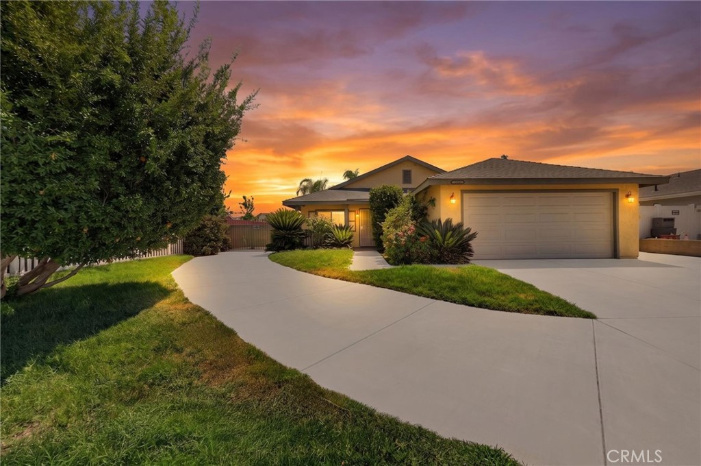 42869 Woodside Court Property Photo 1