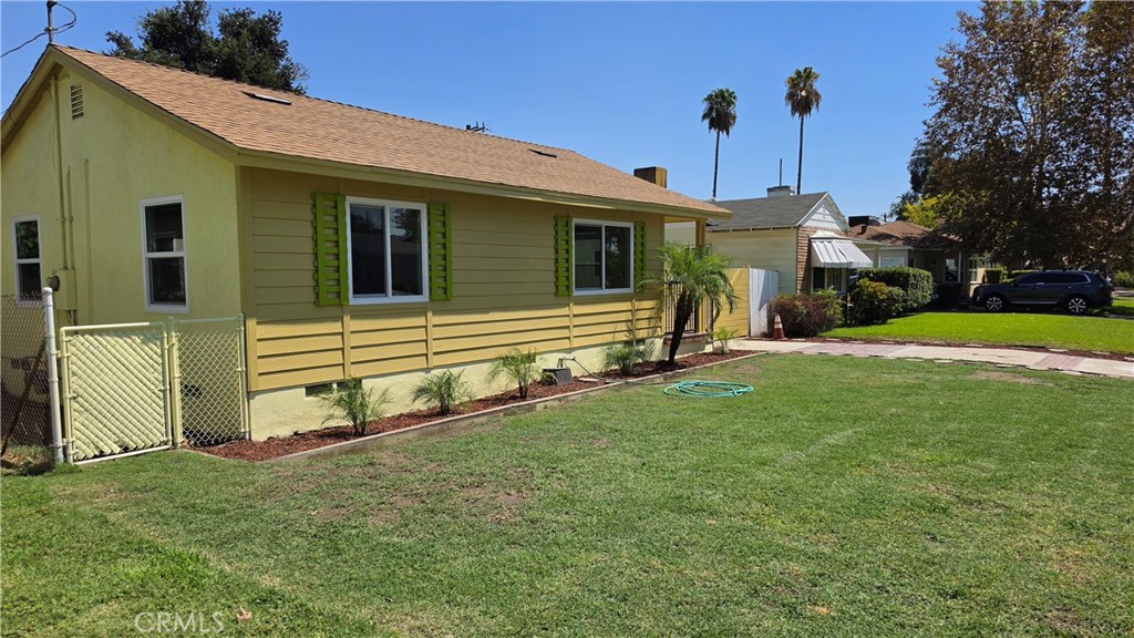 2655 Lincoln Drive Property Photo 3