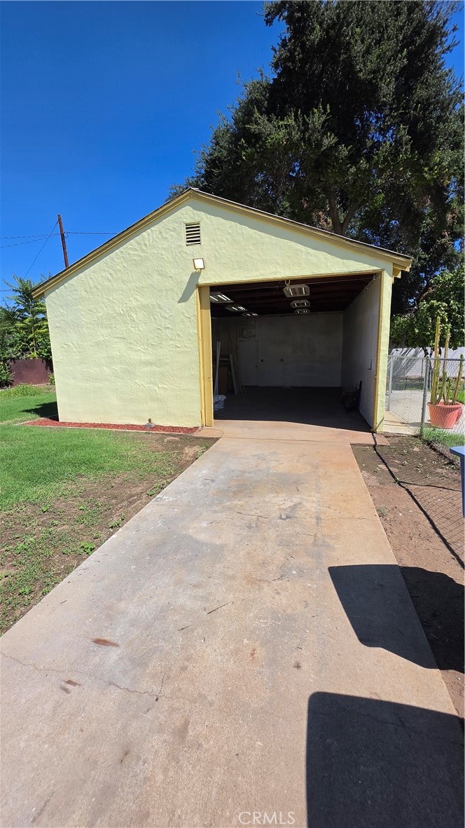 2655 Lincoln Drive Property Photo 12