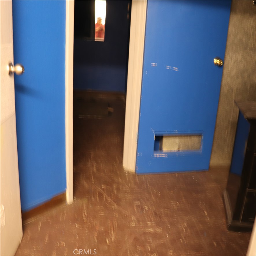 410 E Main Property Photo 15