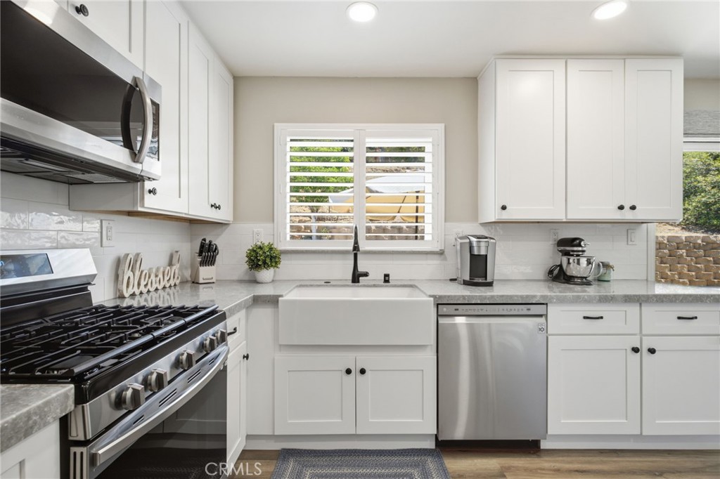 1577 Olive Hills Avenue Property Photo 8