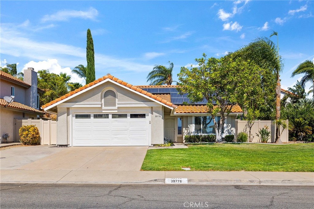 39776 Castile Avenue Property Photo 3