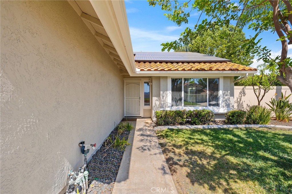 39776 Castile Avenue Property Photo 4