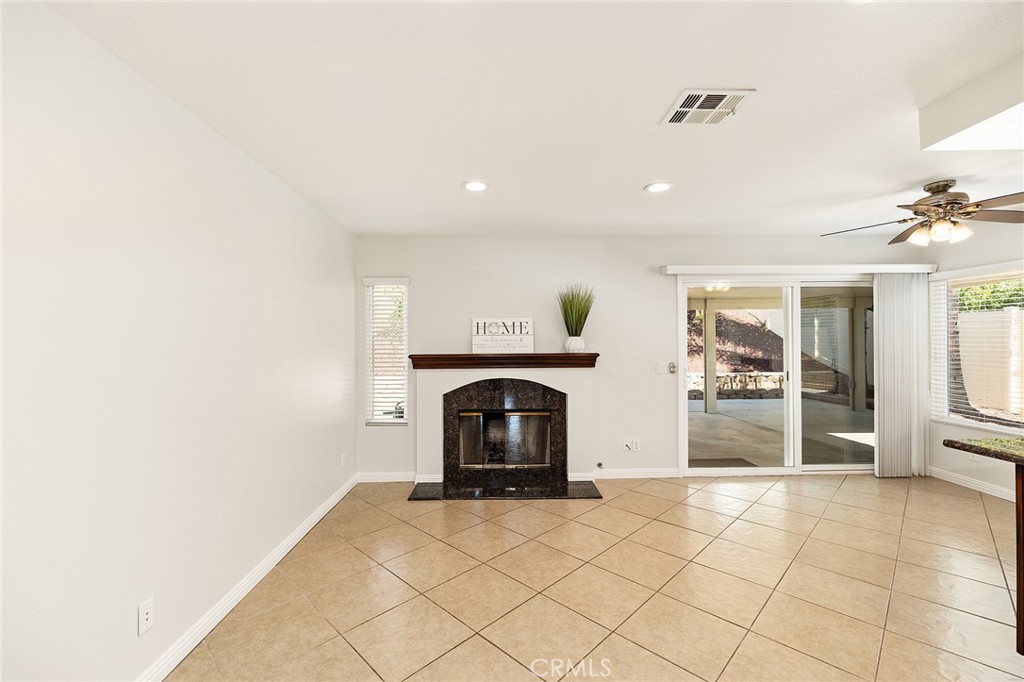 39776 Castile Avenue Property Photo 11