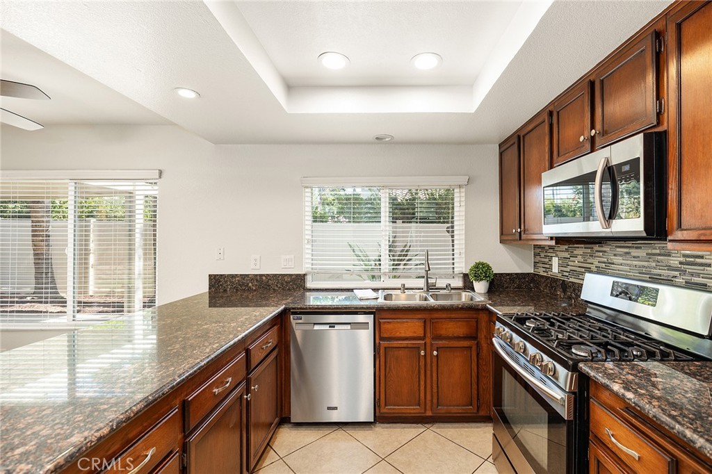 39776 Castile Avenue Property Photo 15