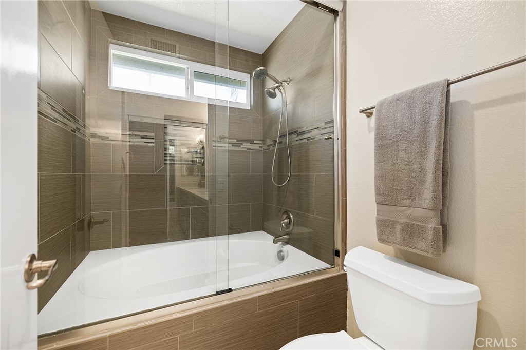 39776 Castile Avenue Property Photo 22