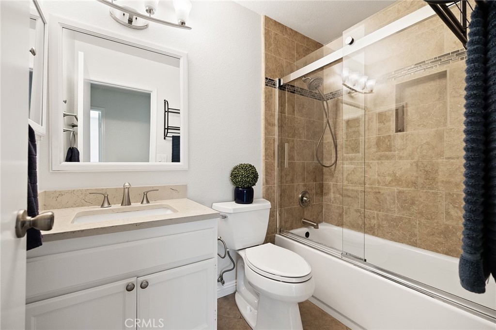 39776 Castile Avenue Property Photo 26