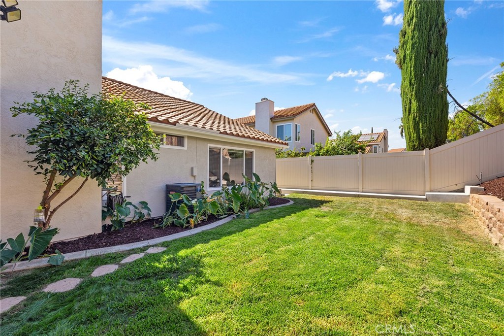 39776 Castile Avenue Property Photo 29